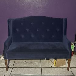 Velvet Blue Loveseat 