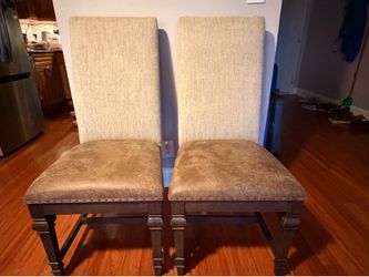 2 dinning chairs