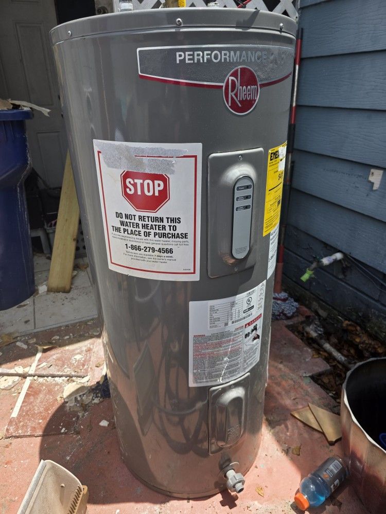 Water Heater 40 Gal Rheem