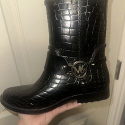 Michael Kors Boots 