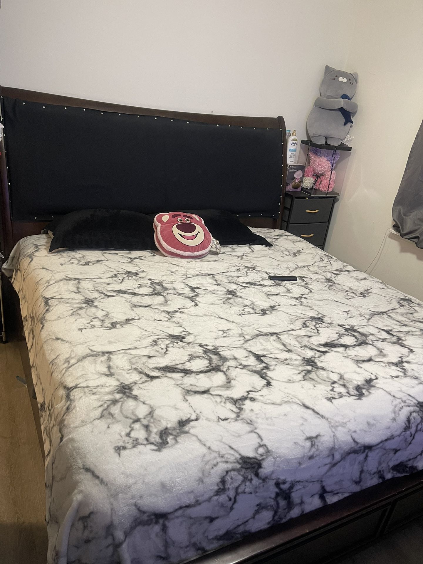OBO  Bed Frame And Mattress - California King
