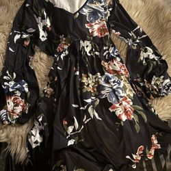 New Women Floral Dress Size Small 