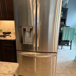 28 cu. ft. 3 Door French Door, Standard Depth, Ice and Water with Single Ice Maker