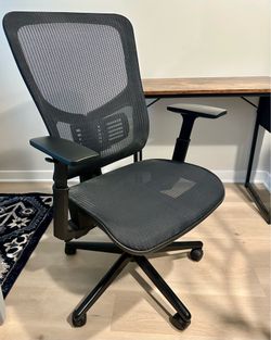 Desk chair with lumbar support