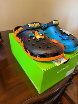 CROCS POKEMON SZ 13 MENS NEW