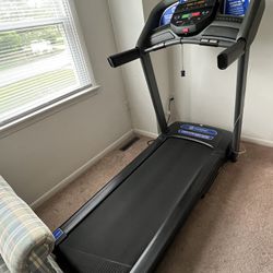 Horizon T101 Treadmill For Sale - Lightly Used