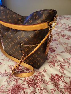 Louis VUITTON for Sale in Modesto, CA - OfferUp