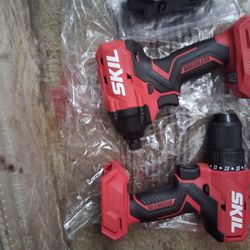 20v Skill Set And Milwaukee Hole Saw 