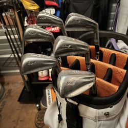 VINTAGE Wilson Staff 1976 Forged irons and wood