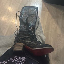 Free Bird Women’s Boots Size 9