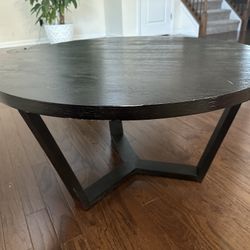 Round Table