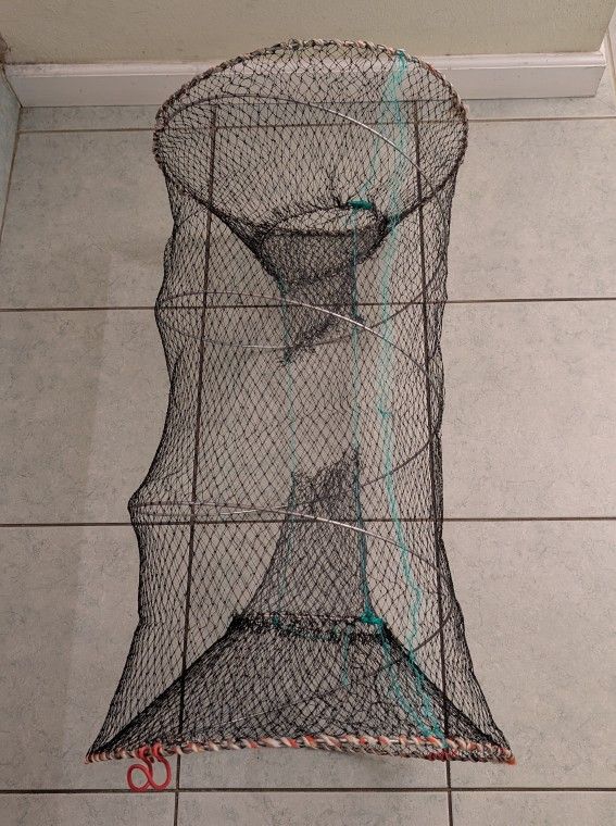 Large  Heavy-Duty Crab, Lobster, Shrimp, Minnow, Crawfish - Collapsible Fishing Bait Trap - 30"L x 17" 