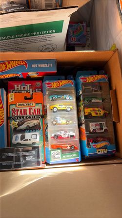 BLOWOUT HOT WHEELS NEW MINT ANY 2 for 5 BUCKS YES 2/5.00 DOLLARS F1 BATMAN FAST FURIOUS