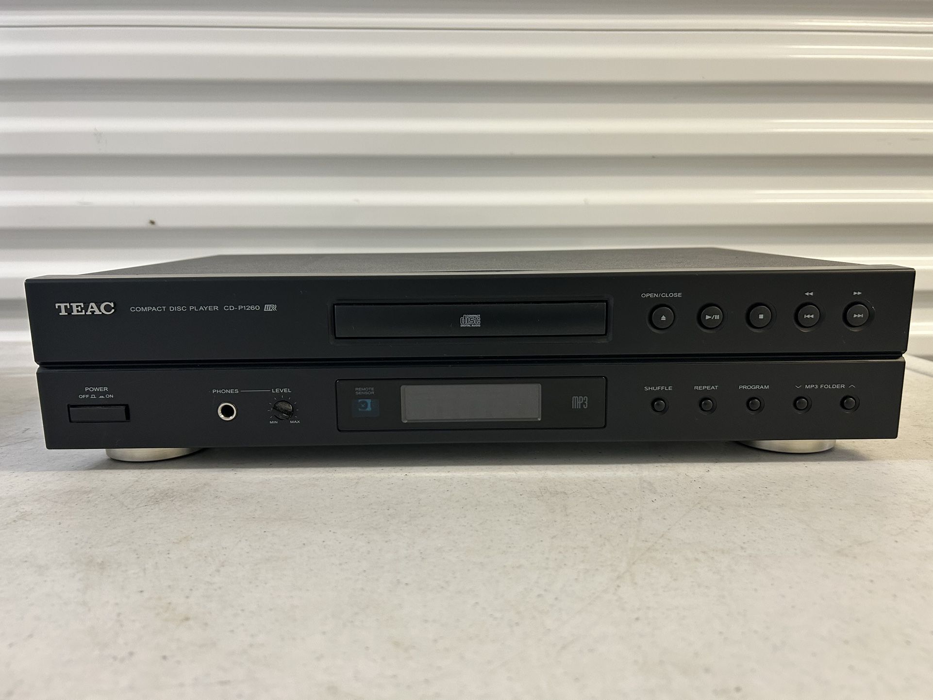 TEAC CD-P1260 CD Player Plays Back Standard CDs, CD-R/RW, and MP3 CDs No Remote