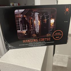 Halloween Hanging Corps  4.9 Ft Tall