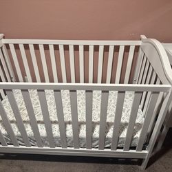 Crib, mattress & changing table