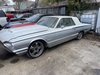 64 Thunderbird Car Starts And Run no parts Missing Silver Bullet No Less Than 5000 Cash No Payment