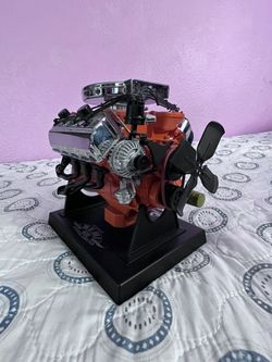 Dodge 426 Hemi V8 Engine Model 1:6 Liberty Classics 2004 Edition DIE CAST