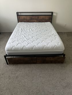 Queen Bed 