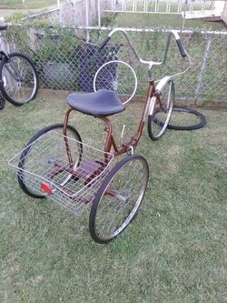 vintage 3 wheel bicycle Chicago Schwinn Bicycle, Brown Speed World Tourist Bike, Serial# 200 The Old Grainery suitable for rider height Banwood Trike Vintage - Forest