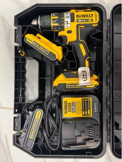 DeWalt 20V MAX XR Cordless Drill Kit