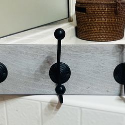 Wooden Hanging Rack