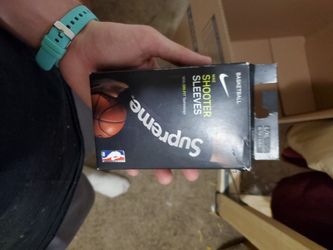 Supreme Black Shooting Sleeves