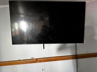 2 Tv with wall mount included