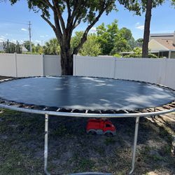 14ft Trampoline for Free