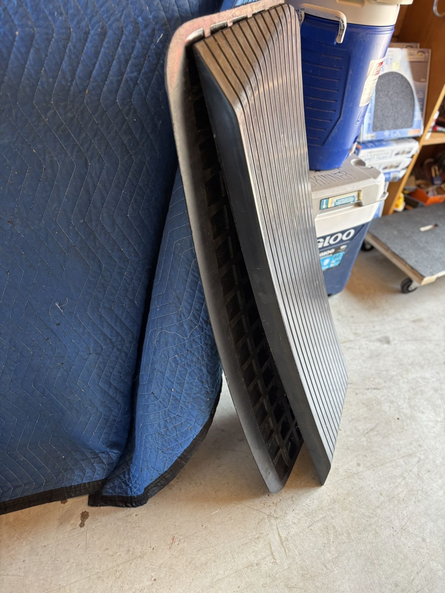 (No Shipping)Pending)2”maximum Rise Rubber Solid Threshold Ramps