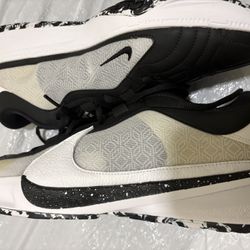 2 Pairs Of Shoes For Cheap