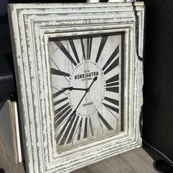 24” wall clock vintage