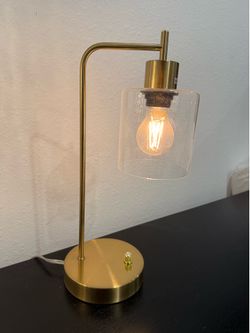 Modern Gold Table Lamp – USB Charging Ports – Like New