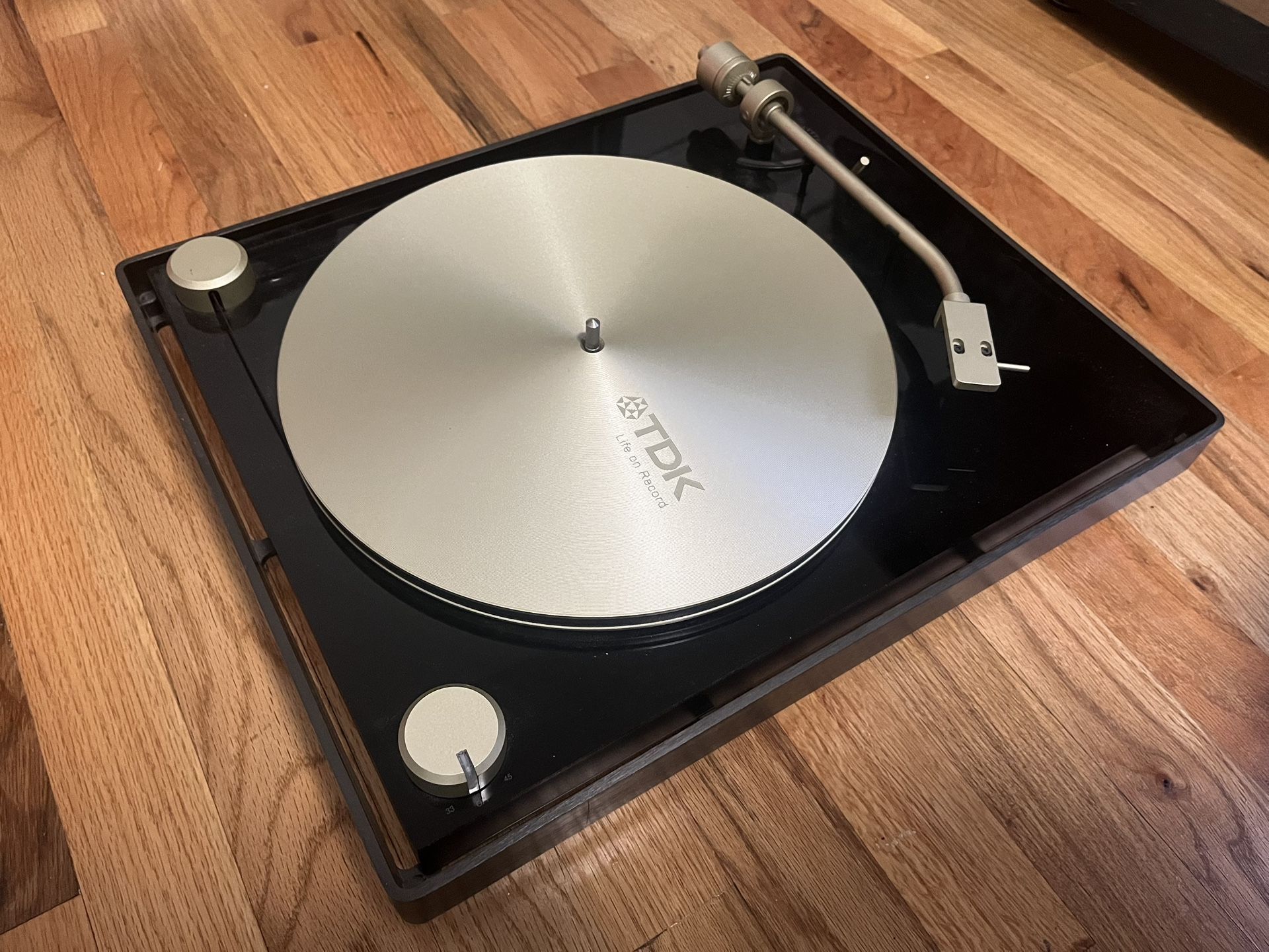 HiFi Record Player, Stereo and Speakers