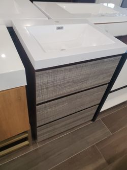 24" Freestanding Bathroom Vanity 