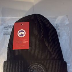 Black Canada Goode bennie (comfortable, ski, snowboard)