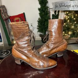 Vintage Brown Lace Up Women’s Boots