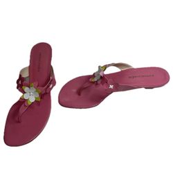 Italian Sutton studio sandal thong salmon pink Leather with multi color flower leather patterns size 7 m Fine quality leather.  made 