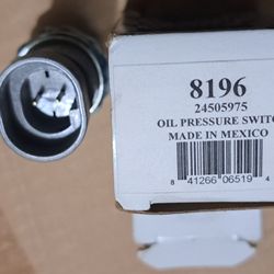 Genuine OEM Chevy Pontiac Buick Oil Pressure Sensor/Switch. Fits Most GM Vehicles. 