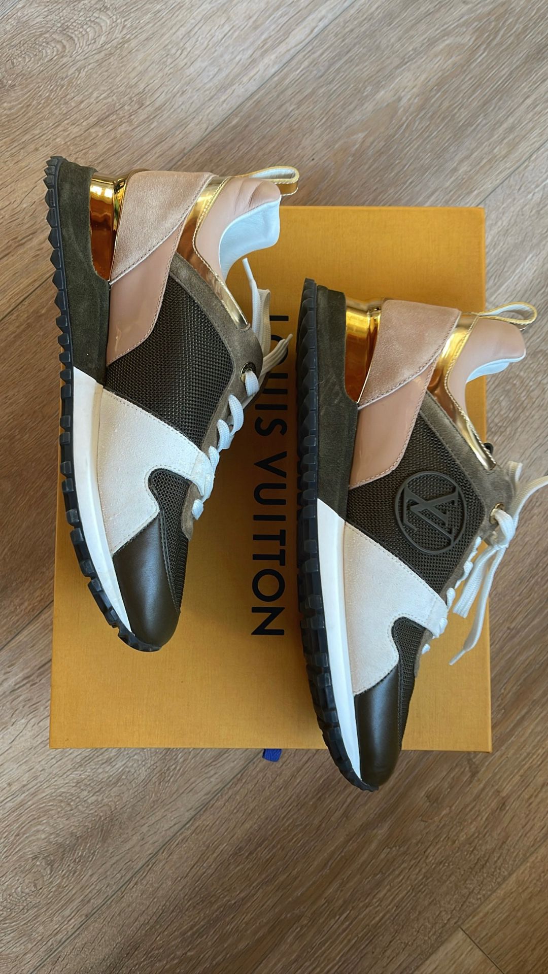 Louis Vuitton Brown Monogram Canvas And Black Leather Slalom Low Top  Sneakers for Sale in Sacramento, CA - OfferUp