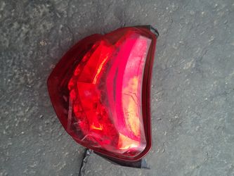 2004 suzuki gsxr 1000 tailight