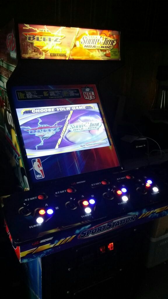 NFL Blitz / NBA Showtime 4 Player Arcade Game