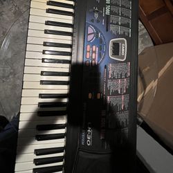 Electric Piano Keyboard 