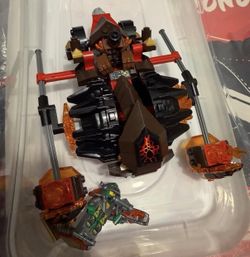 LEGO Nexo Knights 70313 Molters Lava Smasher Crusher + Aaron Fox Figure Complete