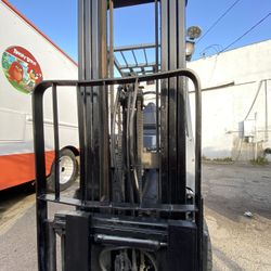 Shiny Toyota Forklift For Sale 