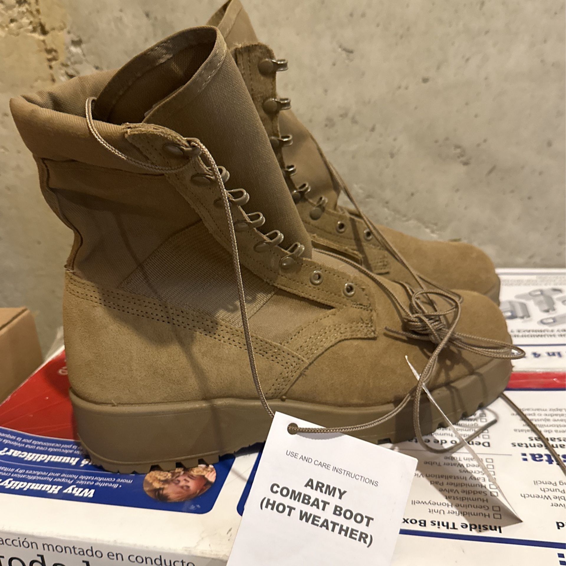 Army Combat Boots 