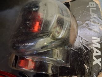 Right Hand Abu Garcia Black Max Gen 3 Baitcast Reel