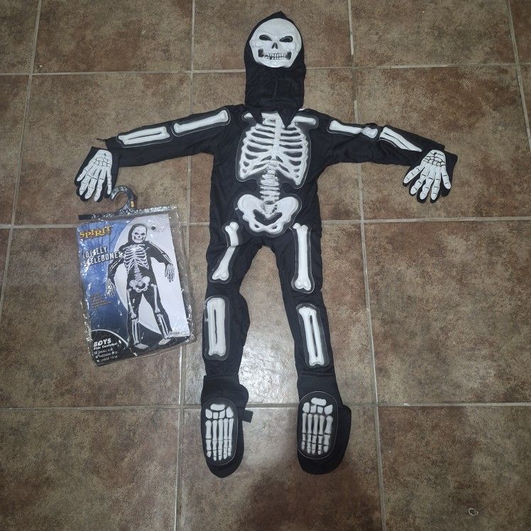 $5 Totally Skelebones Boys Halloween Costume Size Small 4-6