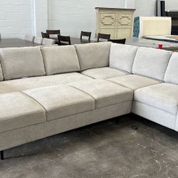 Sectional With Pull Out Trundel