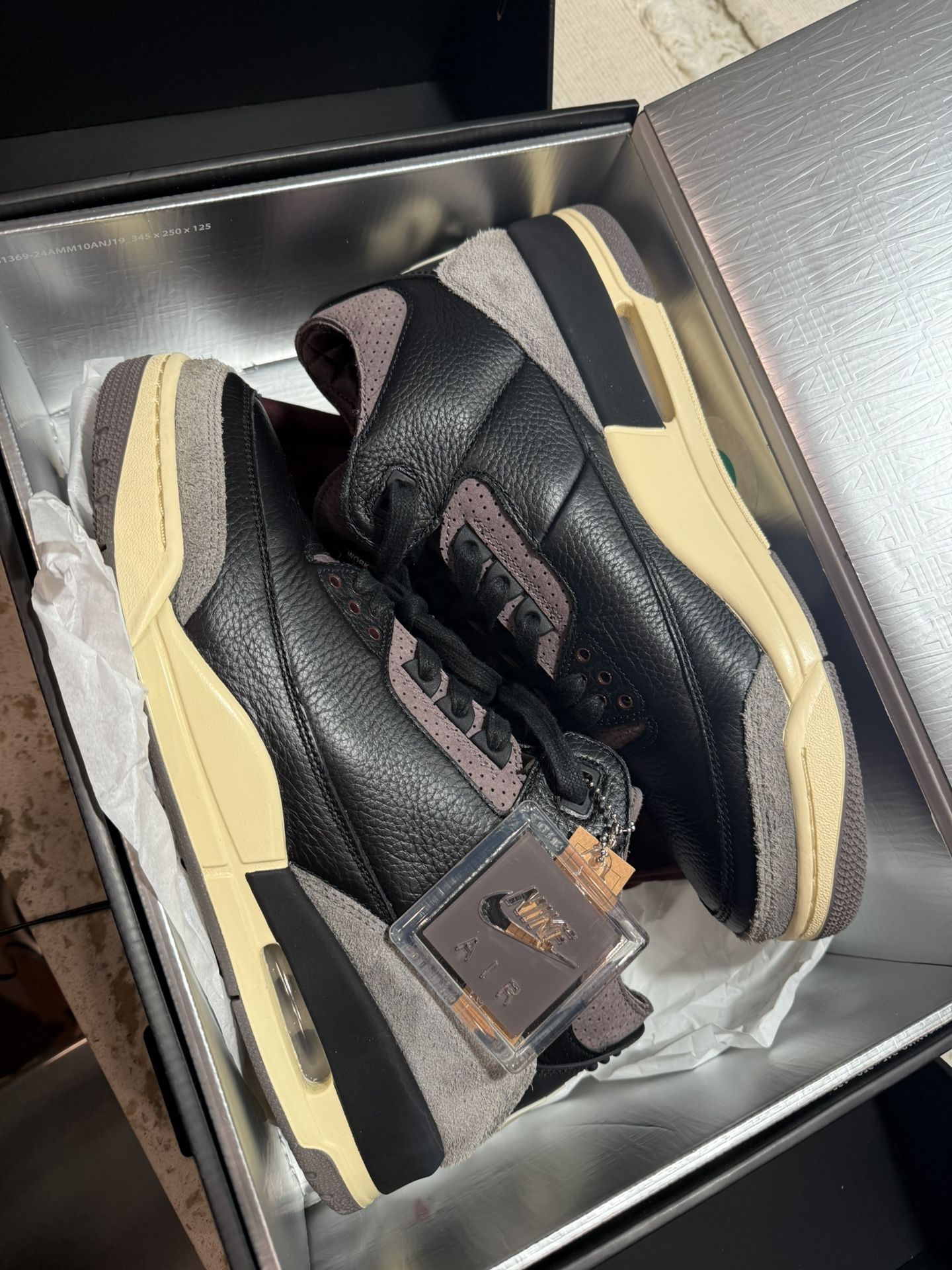 A Ma Maniere Jordan 3 Size 12 M